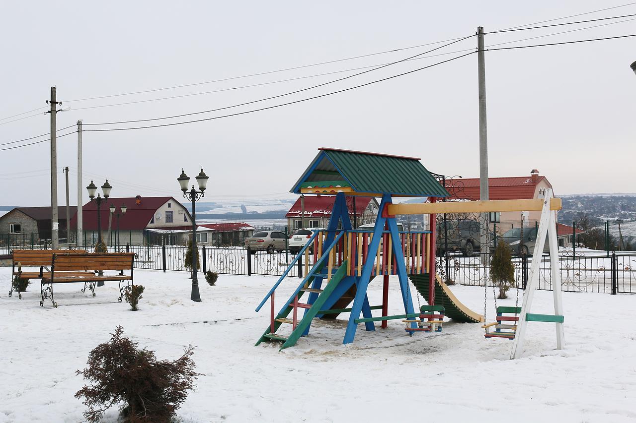 Vitapark Sonyachnyy Provans Satanov Exteriör bild
